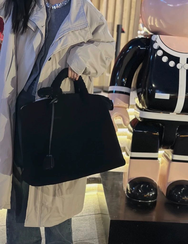 Louis Vuitton Louis Vuitton Teddy Bag - Limited Edition-2507 Size ONE SIZE - 2 Thumbnail