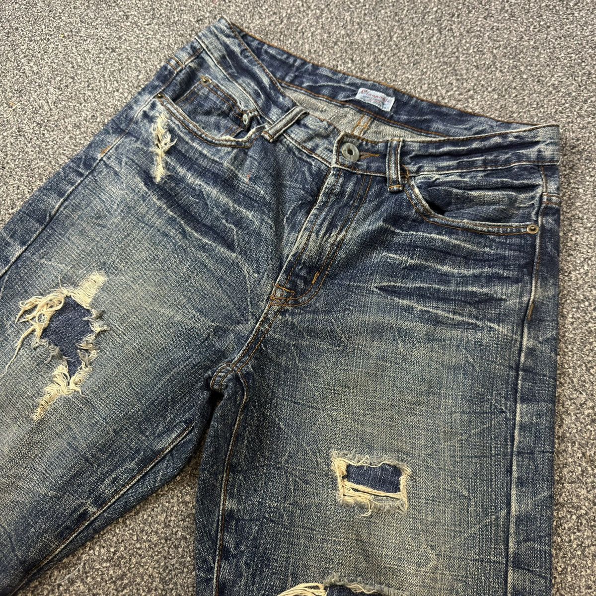 Issey Miyake Japanese Issey Miyake Ciaopanic Clawmark Jeans Distressed Size US 30 / EU 46 - 3 Thumbnail
