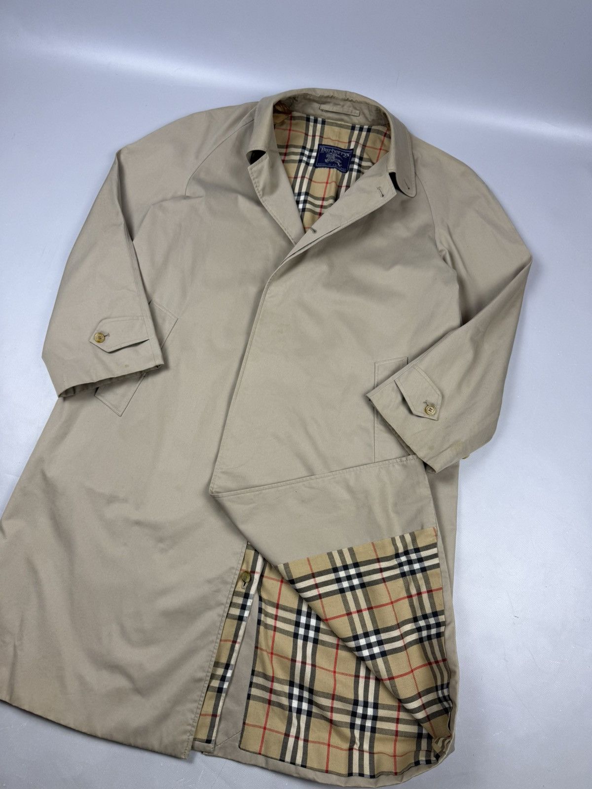 Burberry Burberry trench coat beige old money style whit novacheck Size US L / EU 52-54 / 3 - 2 Thumbnail