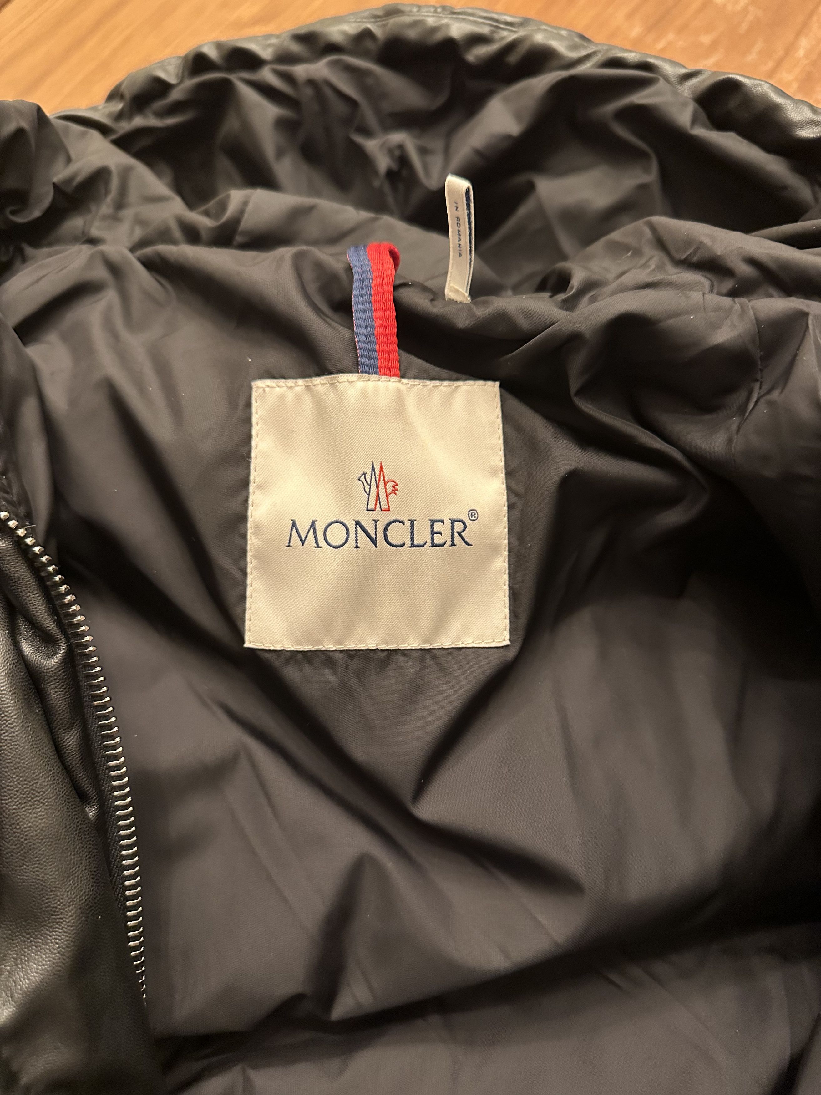 Moncler Moncler down bomber Maya Size XS / US 0-2 / IT 36-38 - 6 Thumbnail