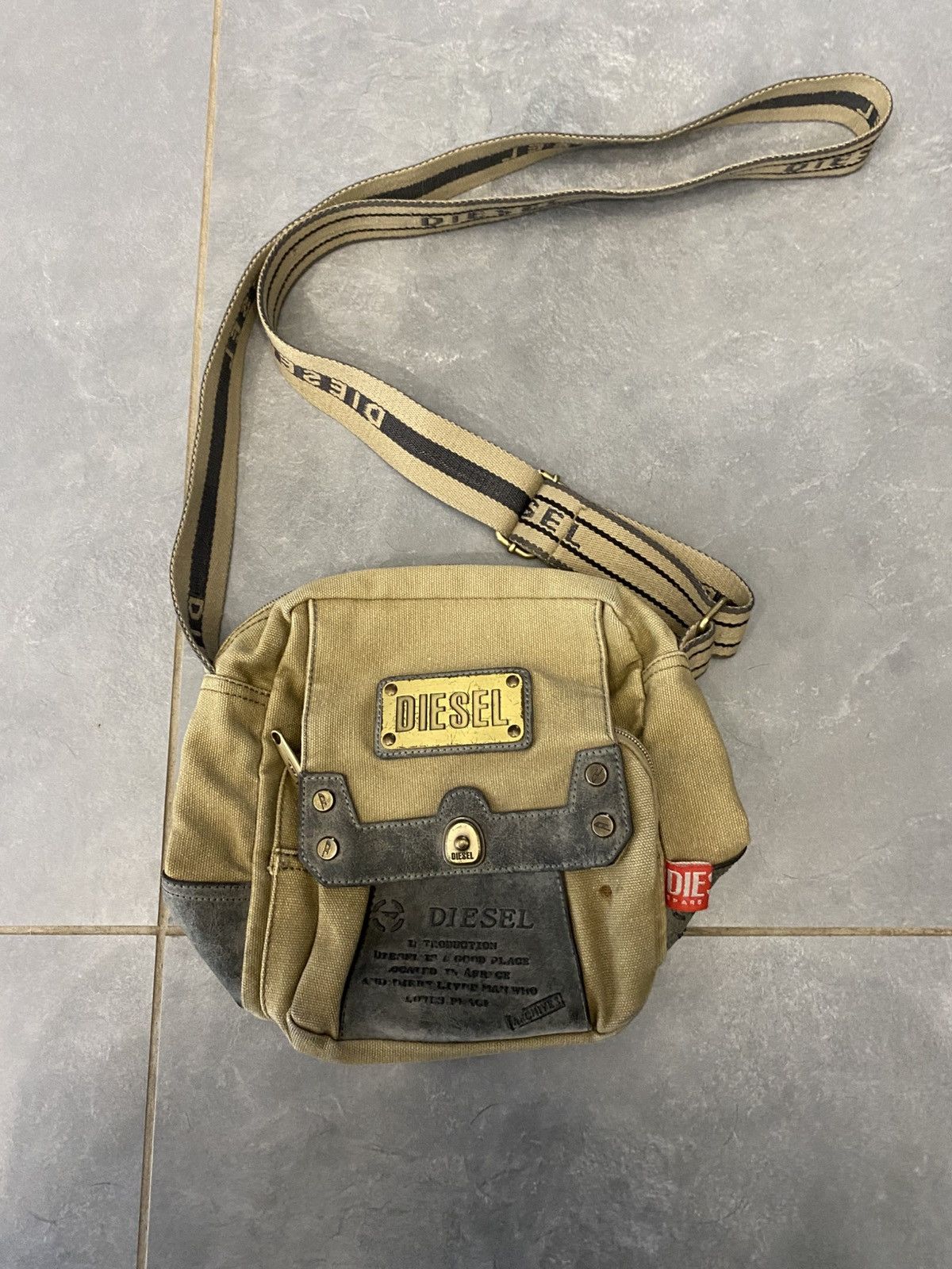 DIESEL archive shoulder bag multi pocket