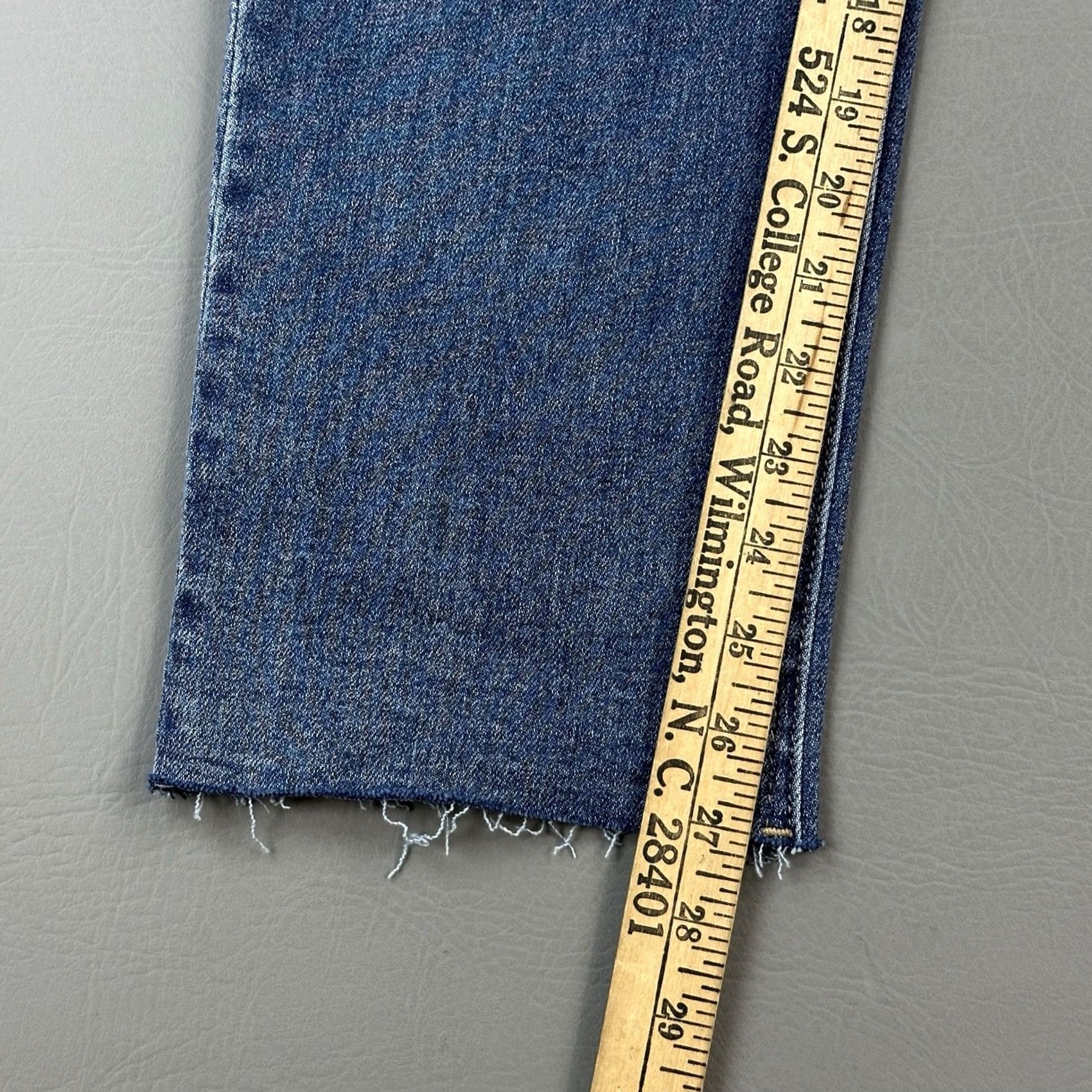 Vintage KUT from the Kloth Jeans Womens 8 Blue High Rise Rachael Fab Ab Mom Jean Raw Hem Size 30" / US 8 / IT 44 - 3 Thumbnail