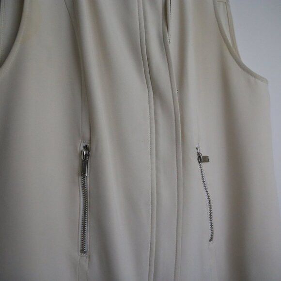Aritzia Aritzia Babaton Cream Structured Zip Vest Jacket Size XS / US 0-2 / IT 36-38 - 4 Thumbnail