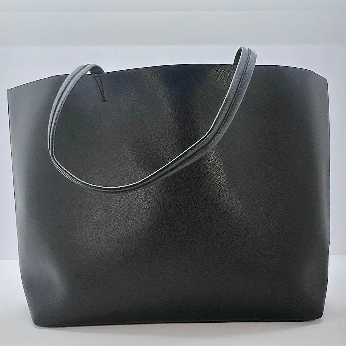 Victoria's Secret Victoria’s Secret Black Tote Handbag Purse ($100 MSRP) NWT Size ONE SIZE - 4 Thumbnail