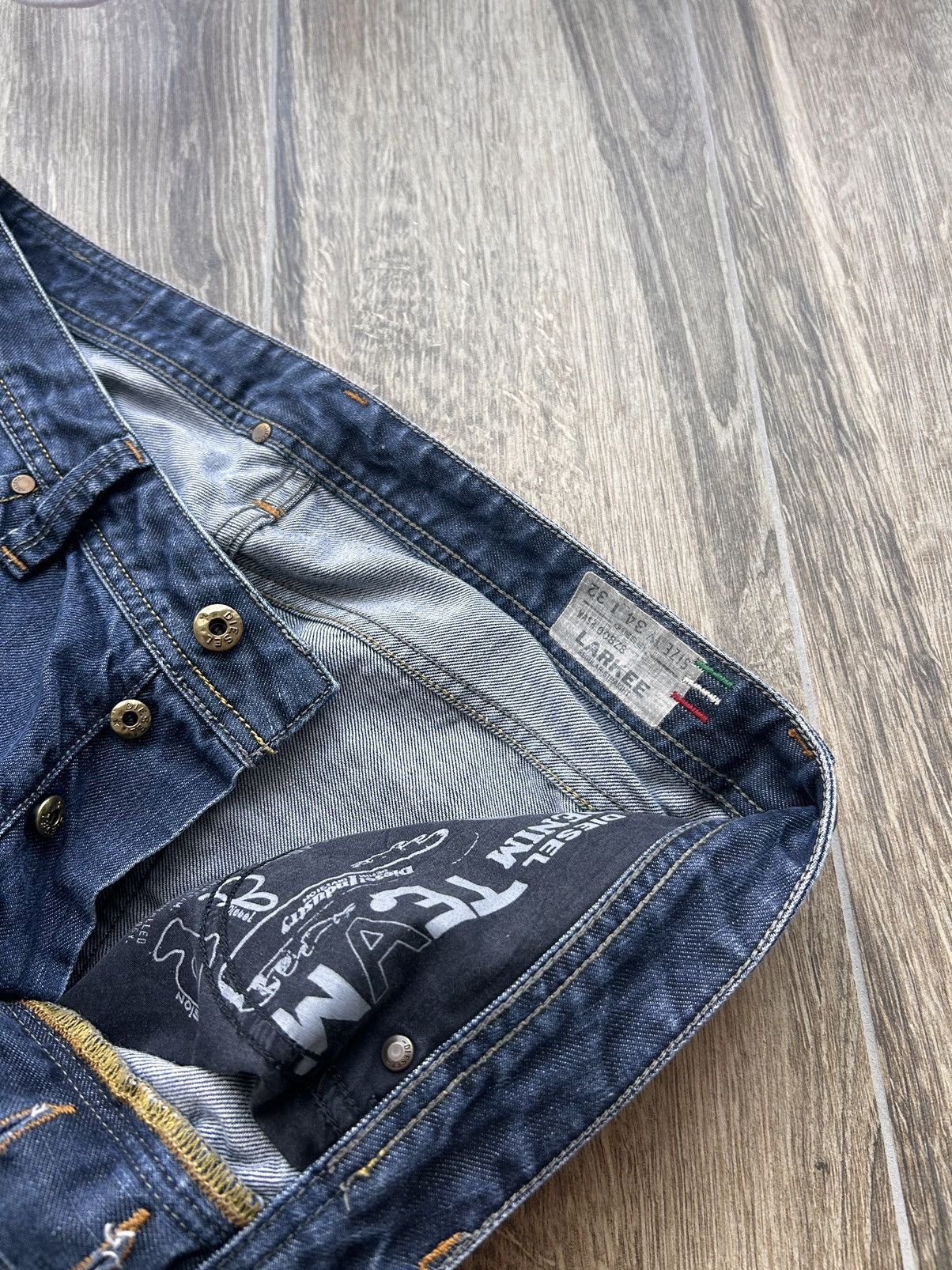 Diesel Black Gold × Vintage Vintage Diesel Larkee diesel jeans made in italy Size US 34 / EU 50 - 5 Thumbnail