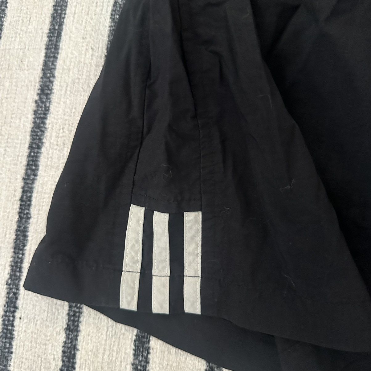 Adidas × Vintage Vintage Y2K adidas Woven Nylon Training Running Shorts Size US 31 - 3 Thumbnail