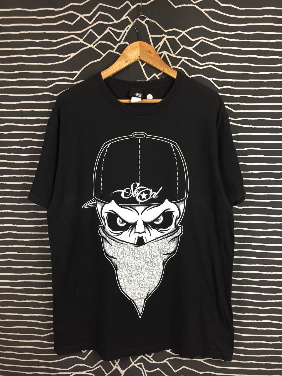 No Fear Vtg No Fear So Cal Chicano Lowrider Skull Bandana Tee Size US L / EU 52-54 / 3 - 9 Thumbnail