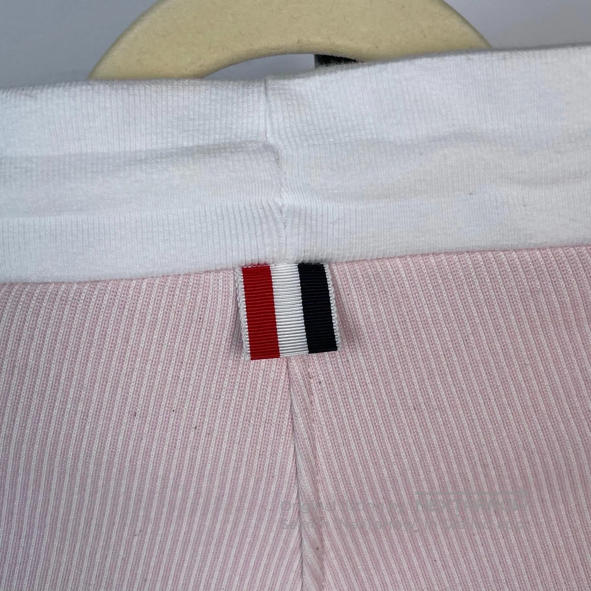 Thom Browne Thom Browne Pink and white color block shorts| Size 37" - 4 Thumbnail