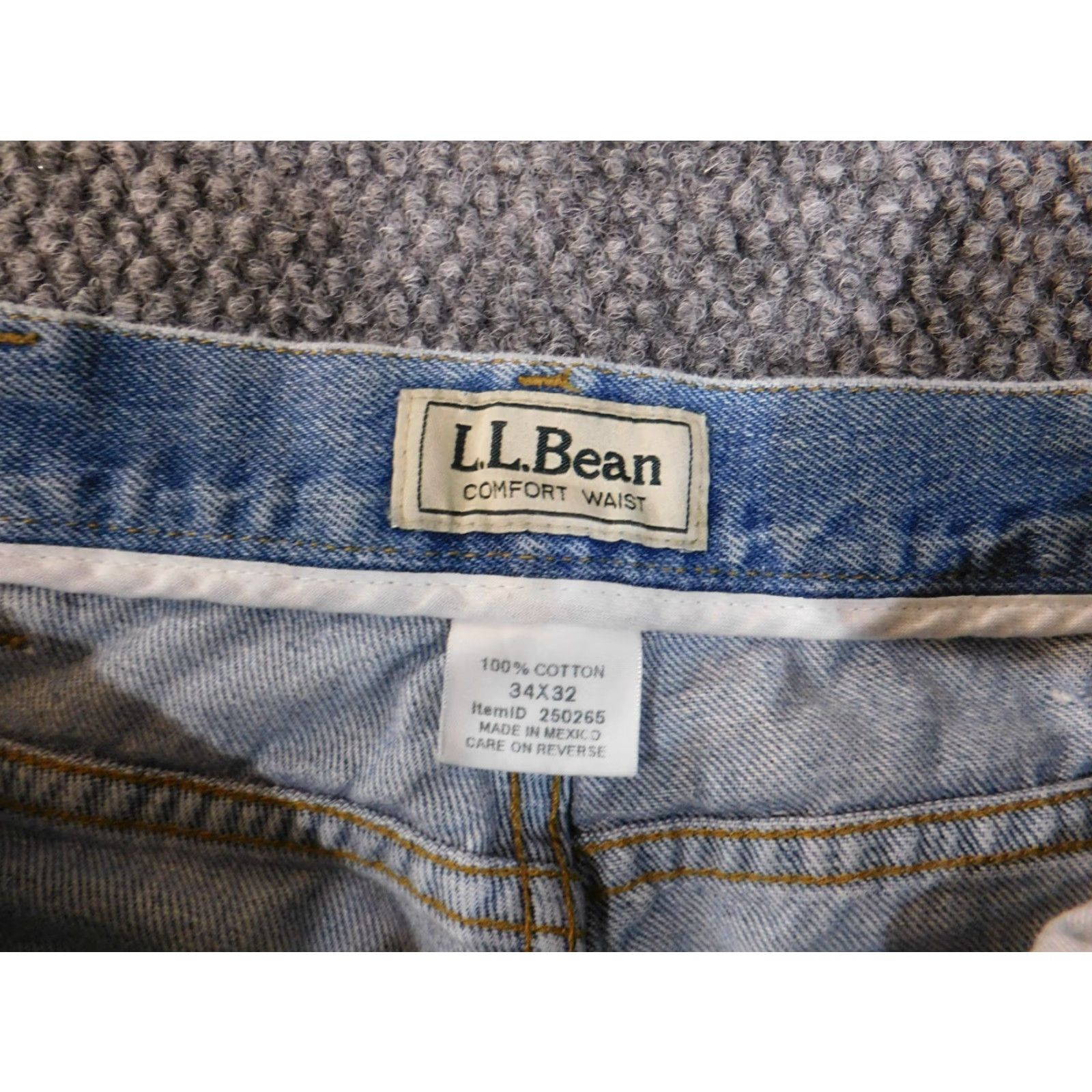 Vintage L.L. Bean Jeans Men Comfort Waist 34x32 Blue Straight Denim Regular Inseam 32 Zip Pockets Vintage Retro Style Straight Size US 34 / EU 50 - 6 Thumbnail