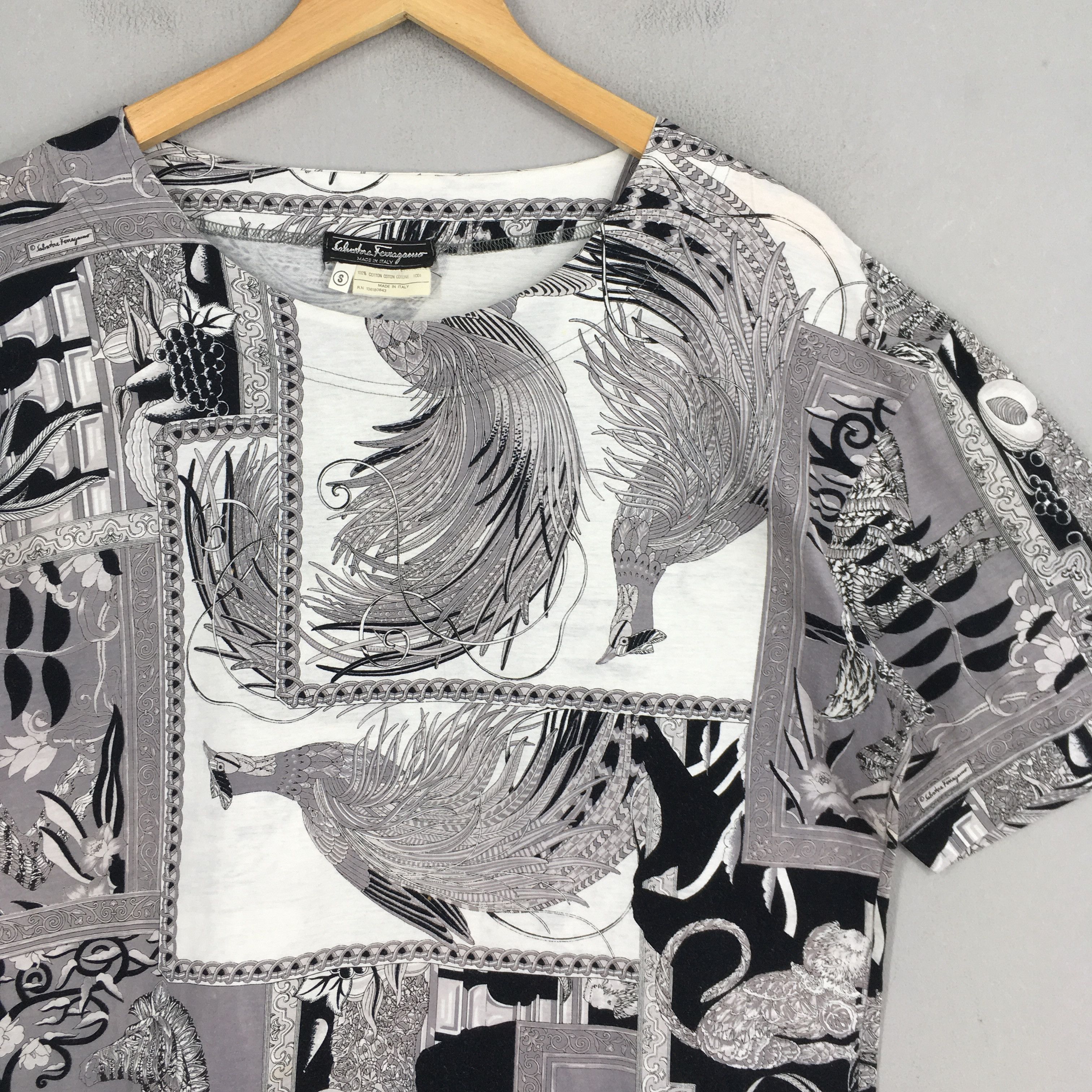 Salvatore Ferragamo Salvatore Ferragamo Italy Phoenix Bird Artwork T shirt Small Size US S / EU 44-46 / 1 - 2 Thumbnail