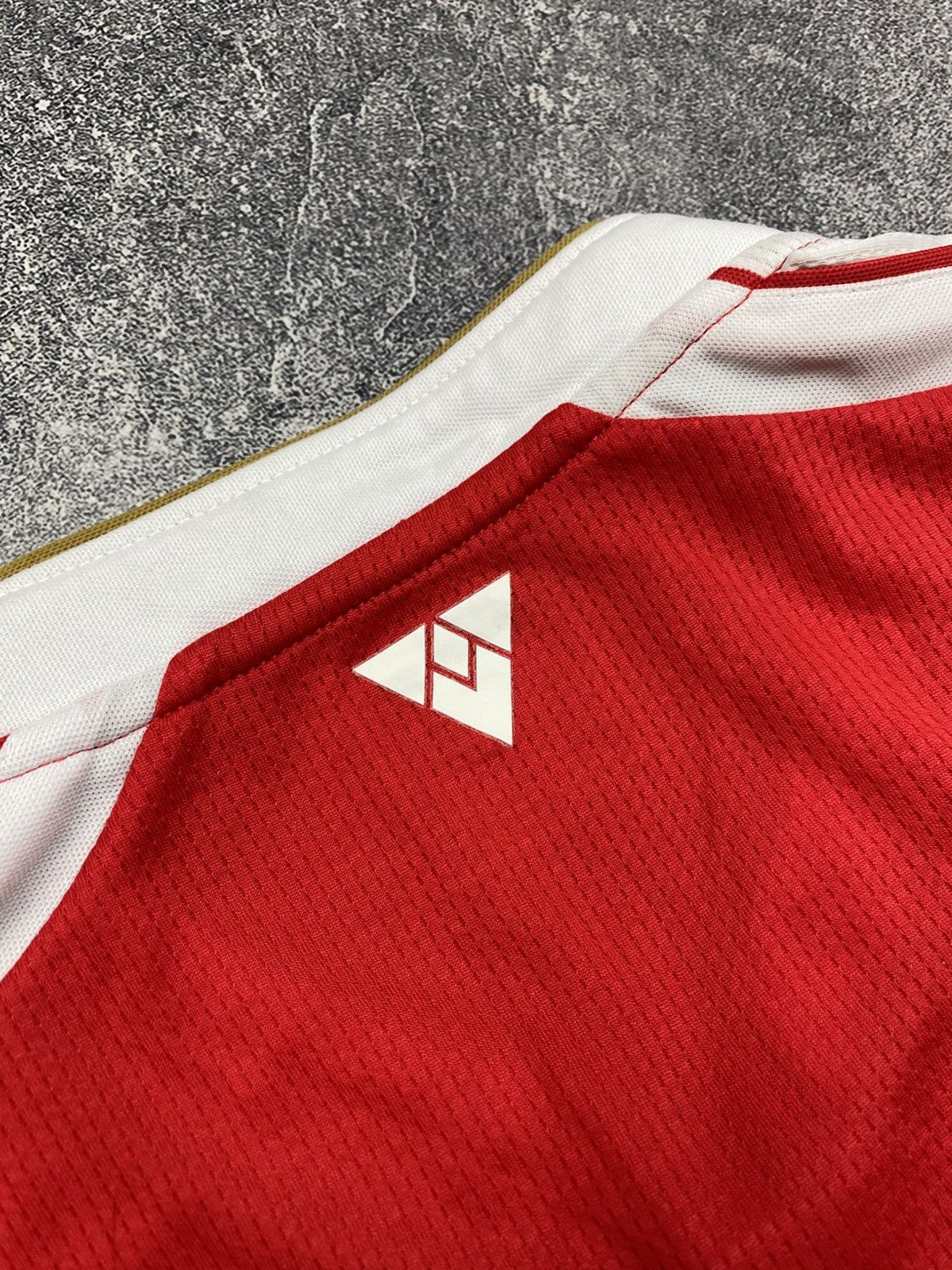 Puma × Vintage Vintage 2015/16 Arsenal Puma Soccer Jersey - Mens Large Red Size US L / EU 52-54 / 3 - 6 Thumbnail