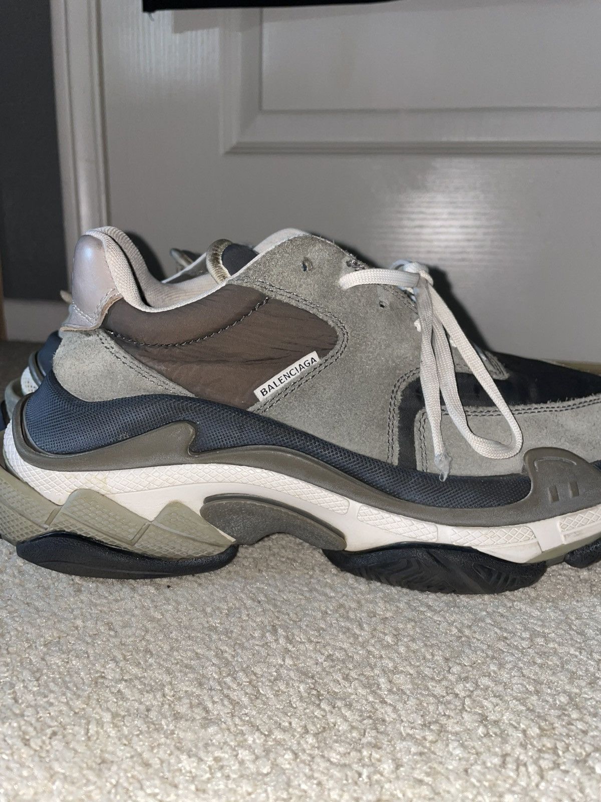 Balenciaga Balenciaga Triple S 2.0 Size US 6 / EU 39 - 1 Thumbnail