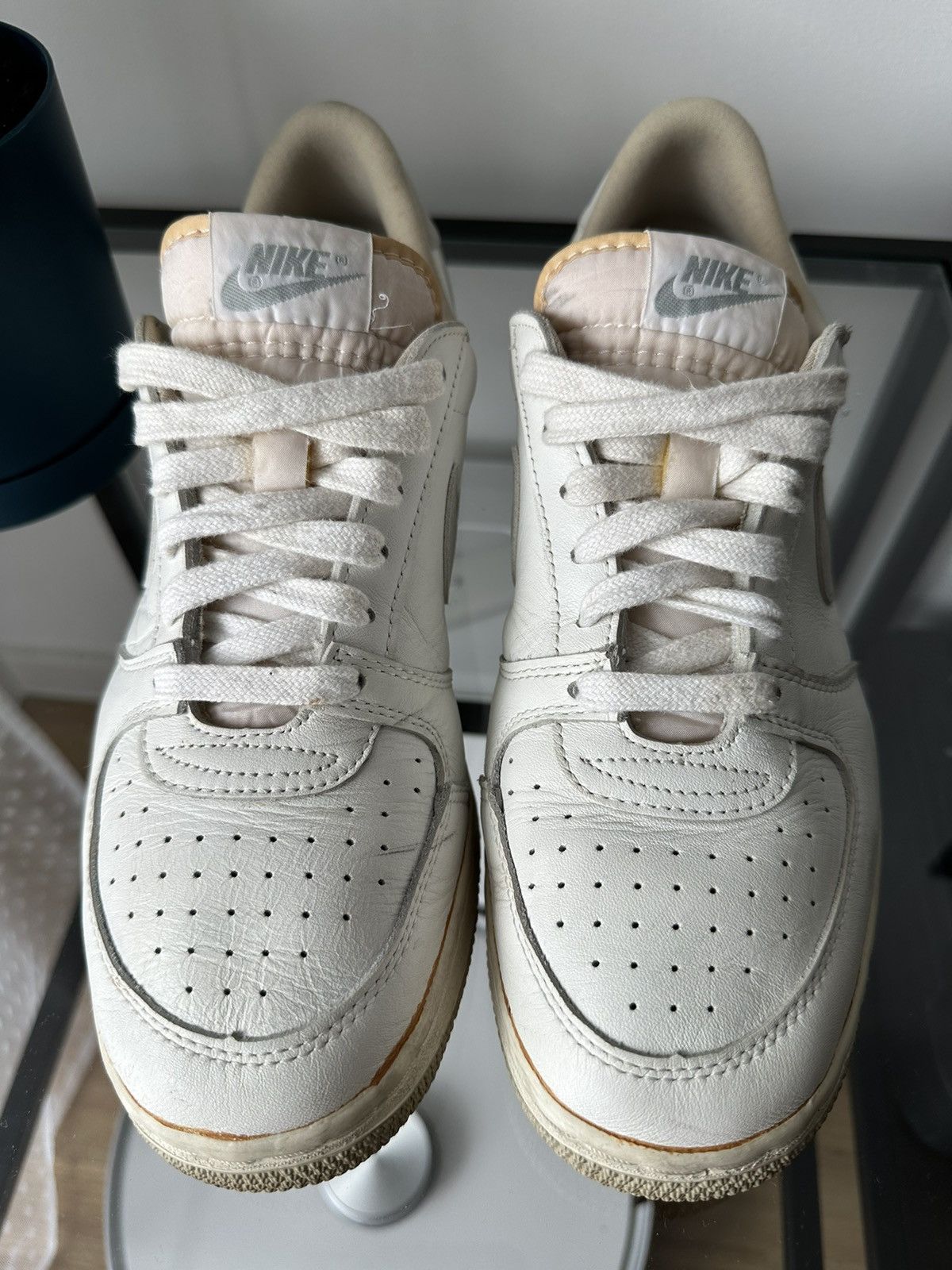 Nike 1985 RARE Nike Convention Neutral Grey leather sneakers Size US 10 / EU 43 - 6 Thumbnail