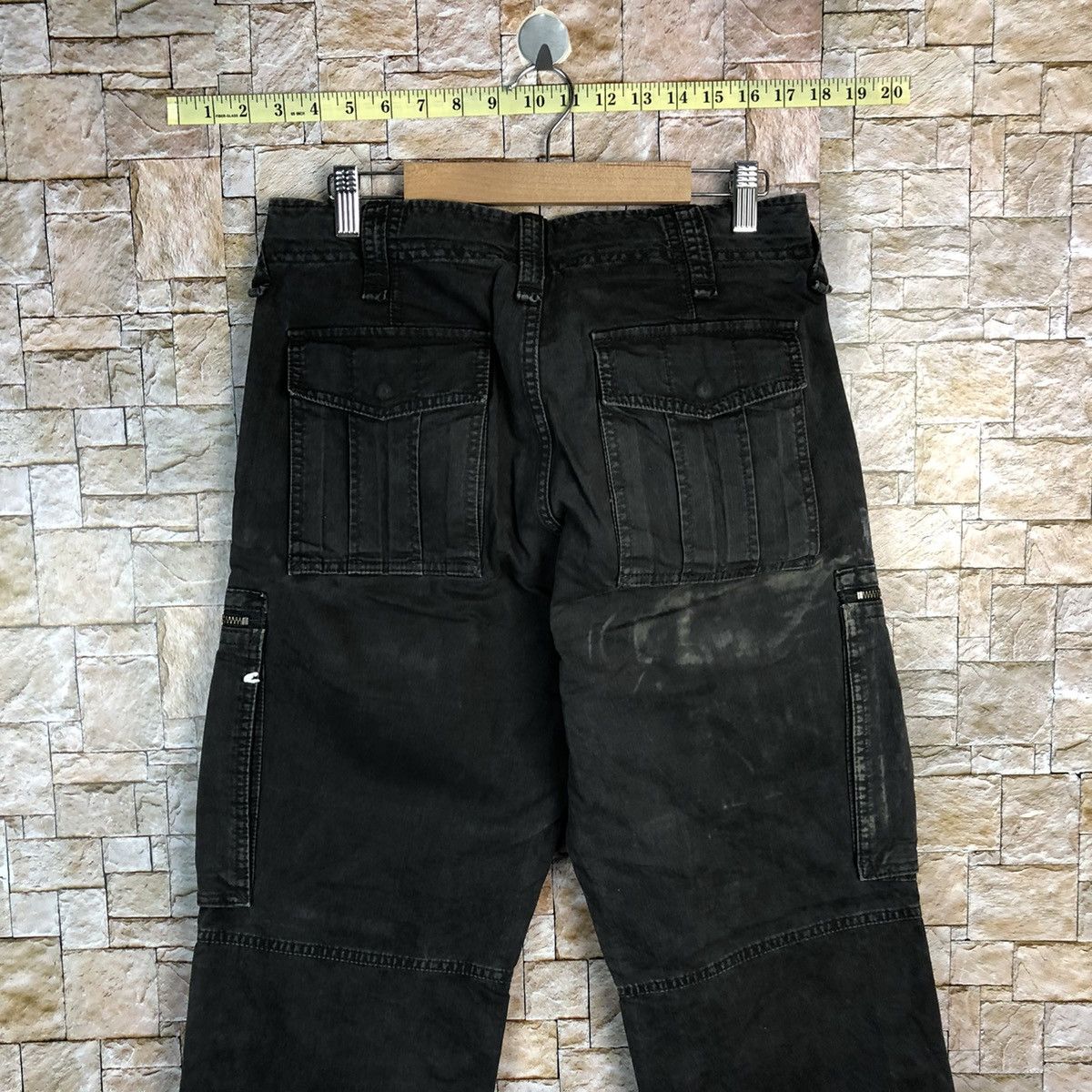 Japanese Brand Uniqlo Black japan utility Cargo Multipocket Pants #A618 Size US 29 - 17 Thumbnail
