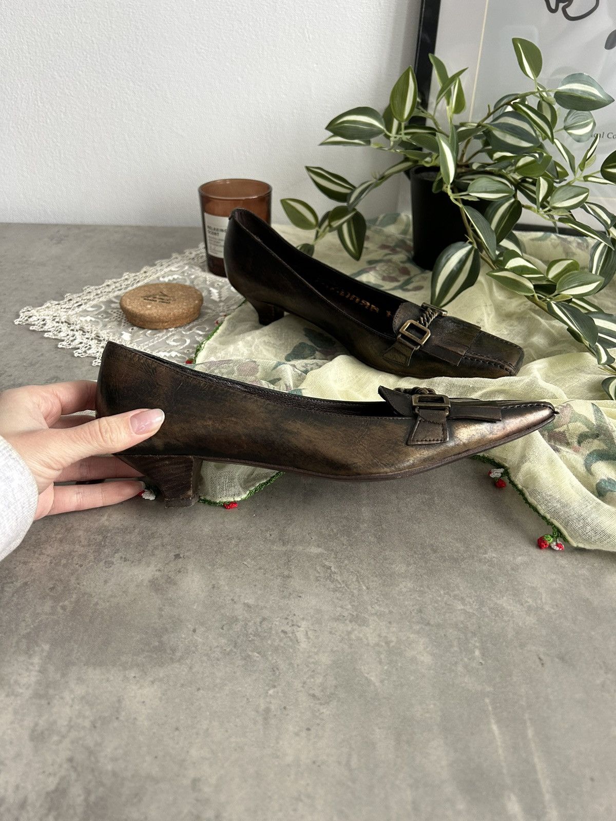 Vintage Vintage archival kitten heels like miu miu gold washed y2k Size US 6 / IT 36 - 9 Thumbnail