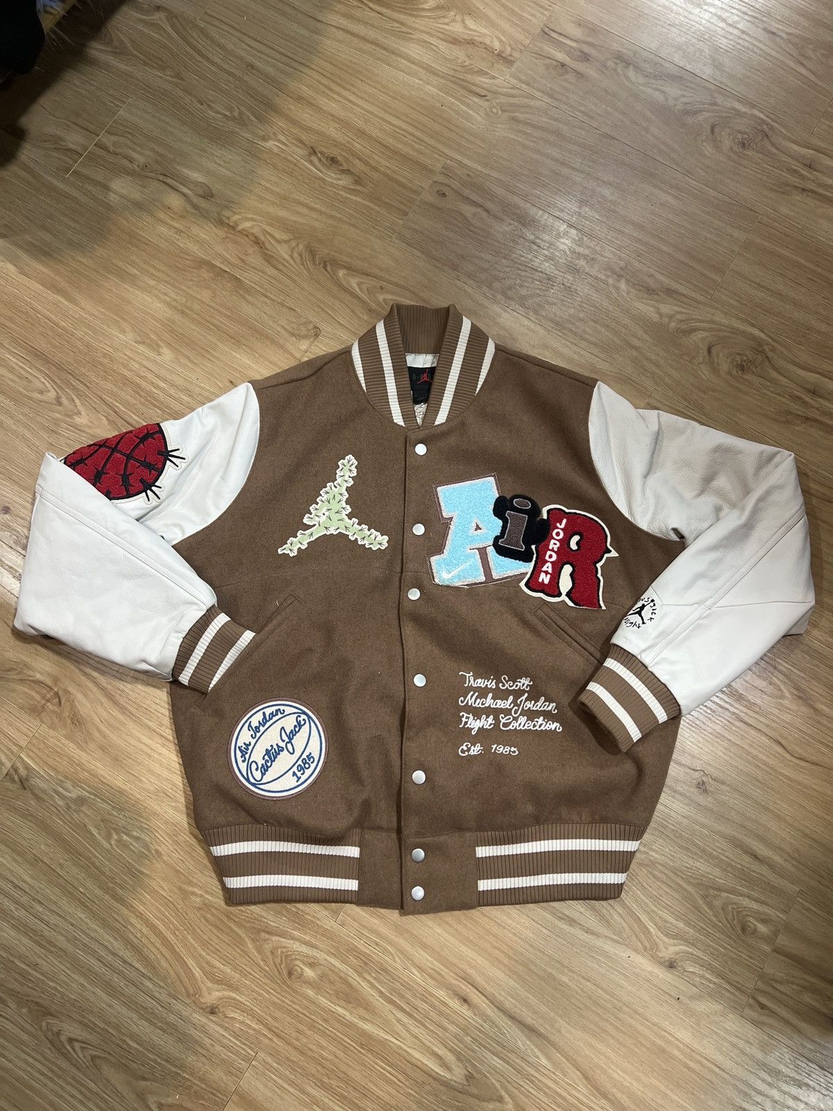 Jordan Brand × Travis Scott 🌵Air Jordan x Travis Scott Varsity Jacket 'Antique Brown' Size US M / EU 48-50 / 2 - 2 Thumbnail