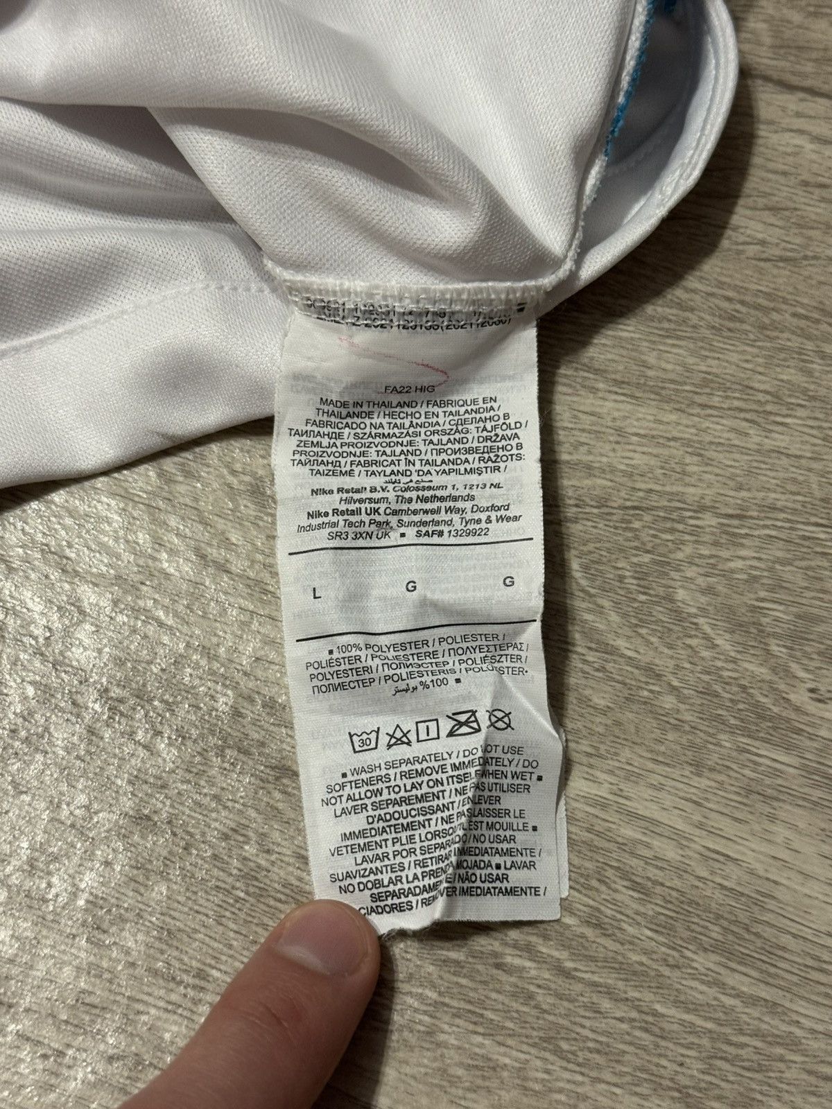 Nike 🔷Nike England 2022/23 Soccer jersey🔷 Size US L / EU 52-54 / 3 - 4 Thumbnail