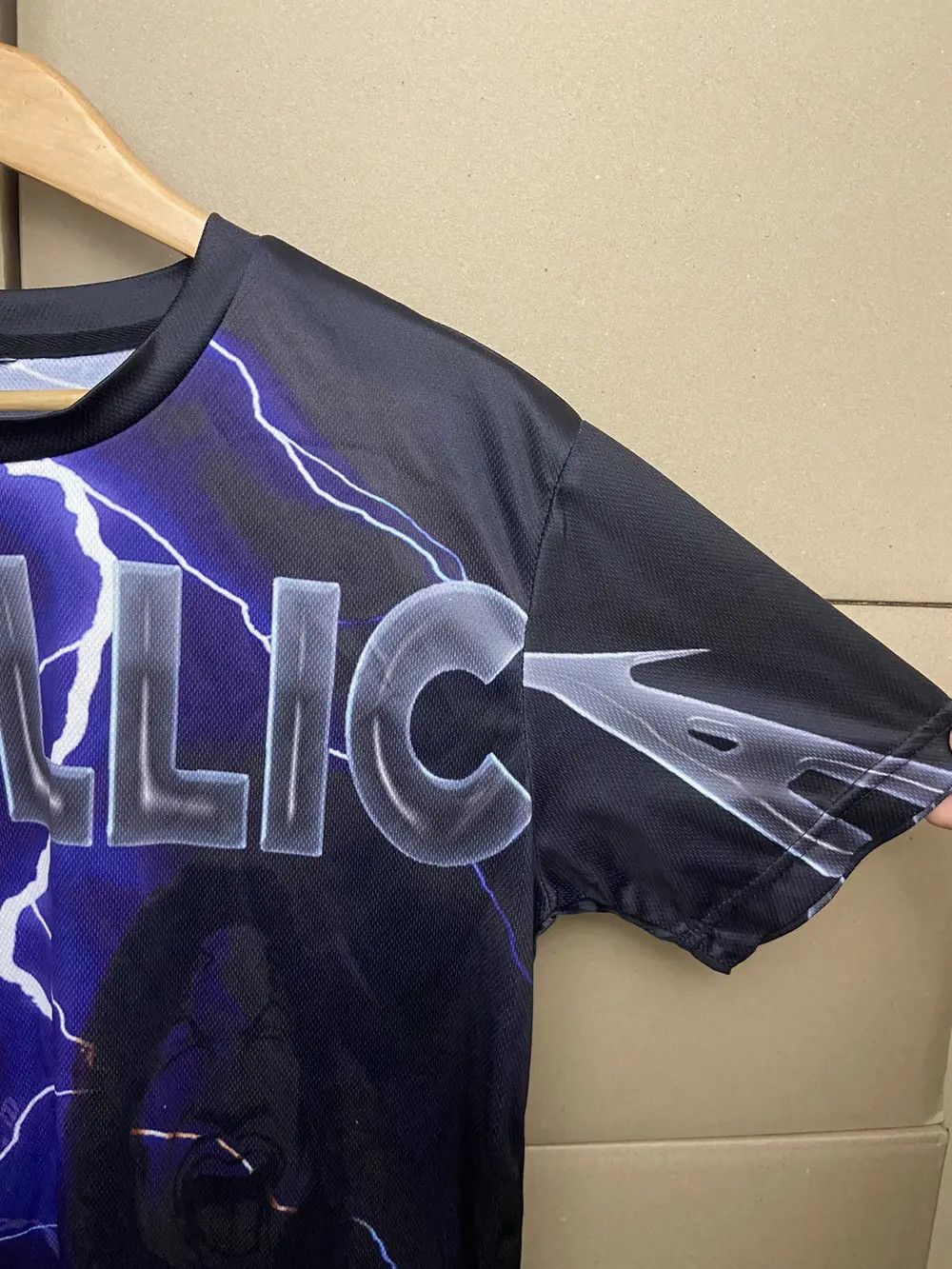 Band Tees RARE VINTAGE METALLICA ROCK BAND ALLOVER TEE T SHIRT Y2K Size US M / EU 48-50 / 2 - 4 Thumbnail