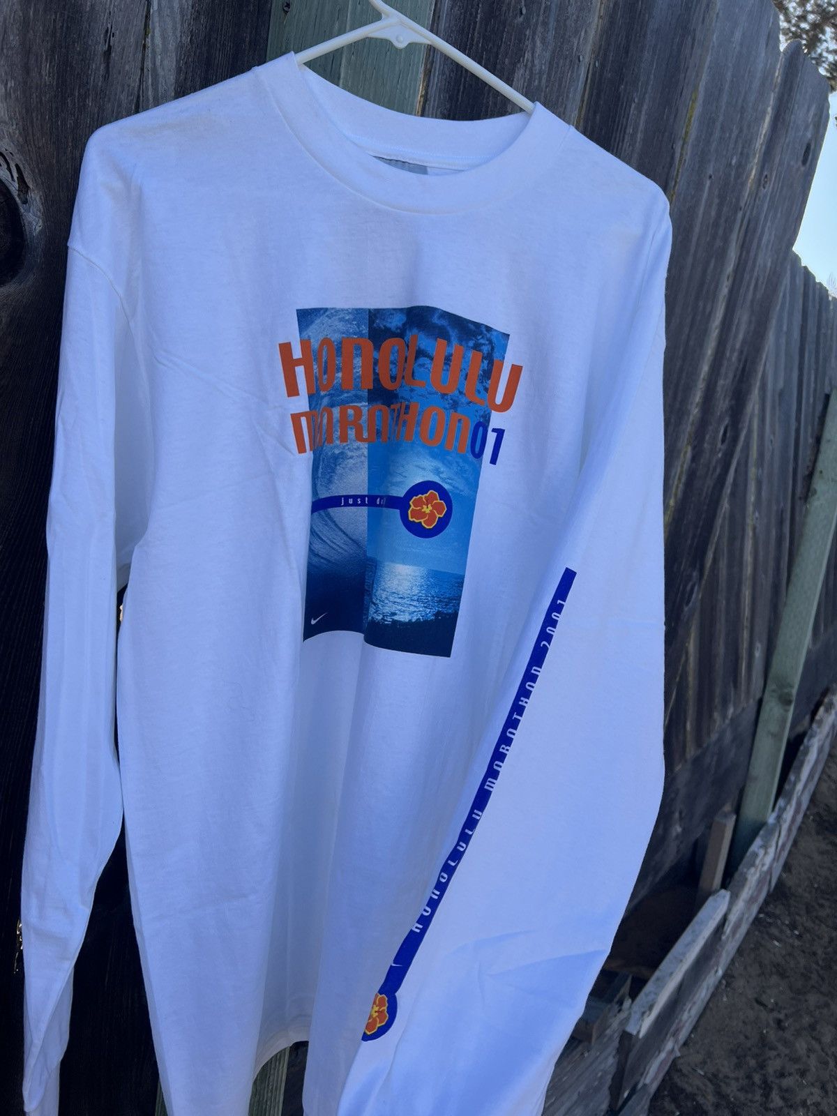 Nike Vintage Nike Long Sleeve Honolulu Marathon 2001 White Cotton Size US M / EU 48-50 / 2 - 2 Thumbnail