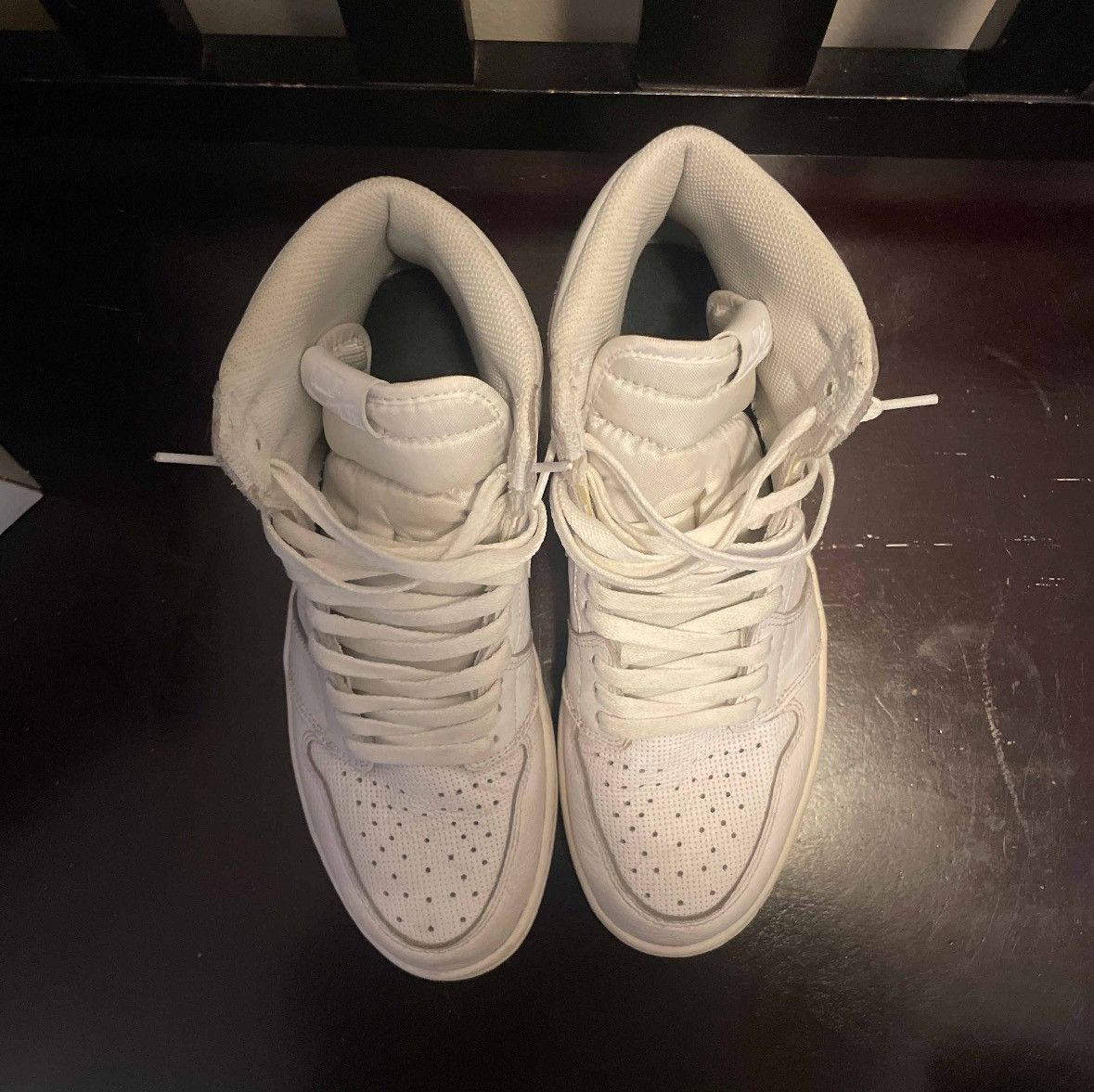 Jordan Brand × Nike Jordan 1 White Perforated Size US 9 / EU 42 - 3 Thumbnail