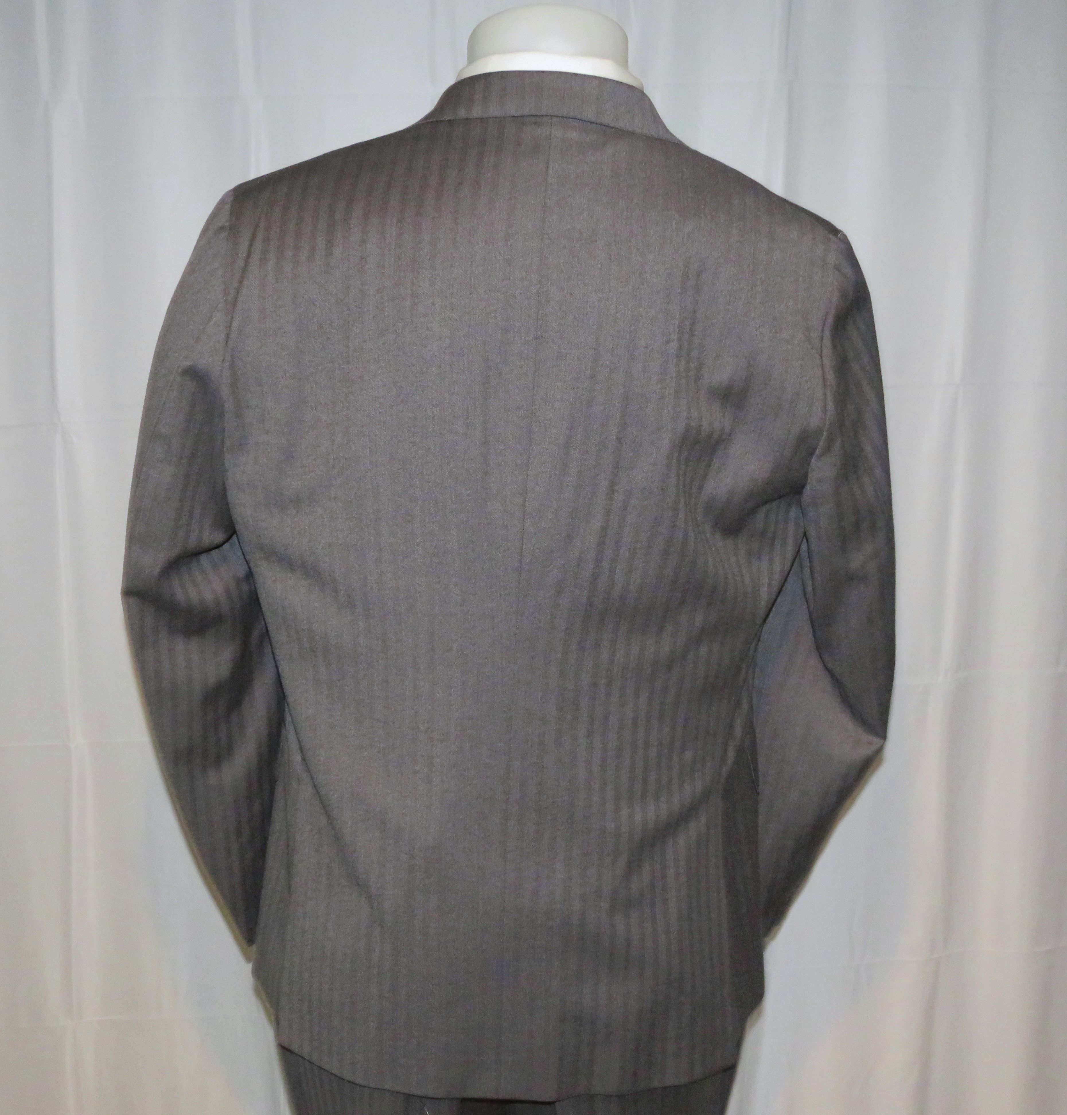 Ermenegildo Zegna Firen Very Recent Gray Herringbone Three Roll Two Suit 44R Size 44R - 11 Thumbnail