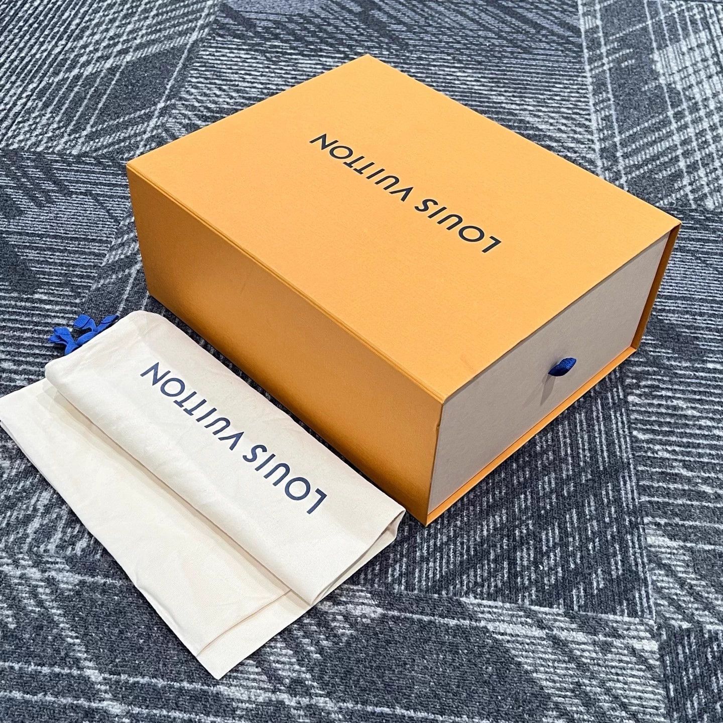 Louis Vuitton Louis Vuitton Monogram White Gray Denim Trainer 43.5 Like New Size US 10.5 / EU 43-44 - 8 Thumbnail