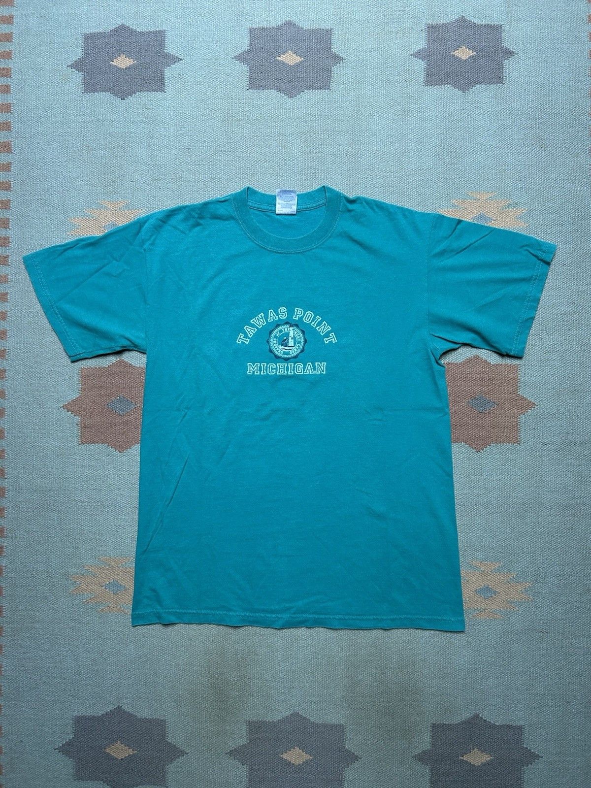 Vintage Vtg graphic t shirt Tawas Point Michigan UP lighthouse mediu Size US M / EU 48-50 / 2 - 1 Thumbnail