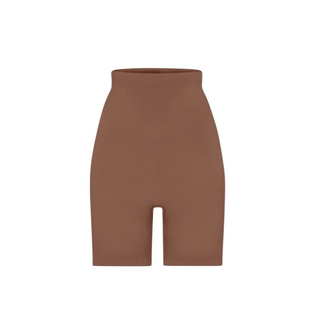 SKIMS NWOT SKIMS ABOVE THE KNEE SHORT Size ONE SIZE - 6 Thumbnail