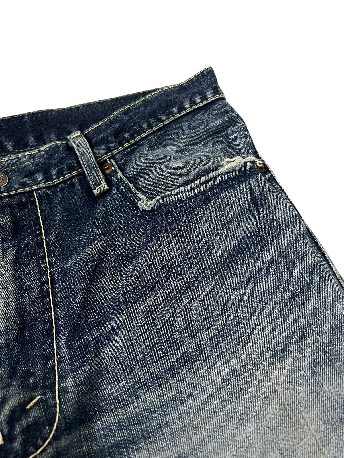 Levi's VINTAGE LEVIS 505 FADED JEAN Size US 33 - 13 Thumbnail