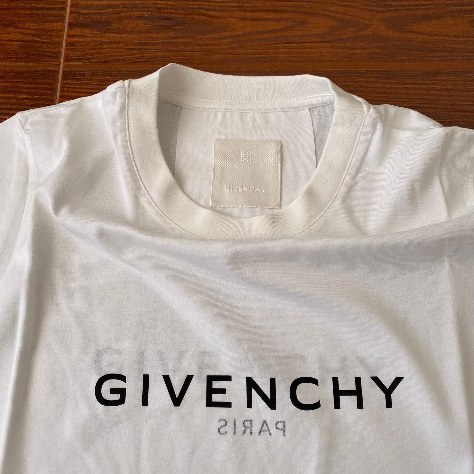 Givenchy White Reverse Logo T-Shirt Size M / US 6-8 / IT 42-44 - 7 Thumbnail