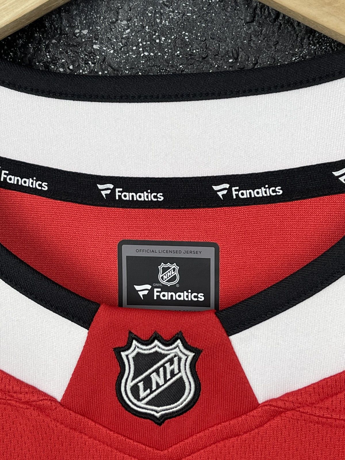 NHL Chicago Blackhawks NHL Fanatics Oversized Jersey Size M Size US M / EU 48-50 / 2 - 6 Thumbnail