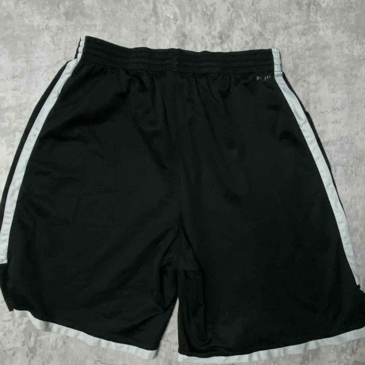 Nike Black and white Nike basketball shorts #basketball Size US 38 / EU 54 - 3 Thumbnail
