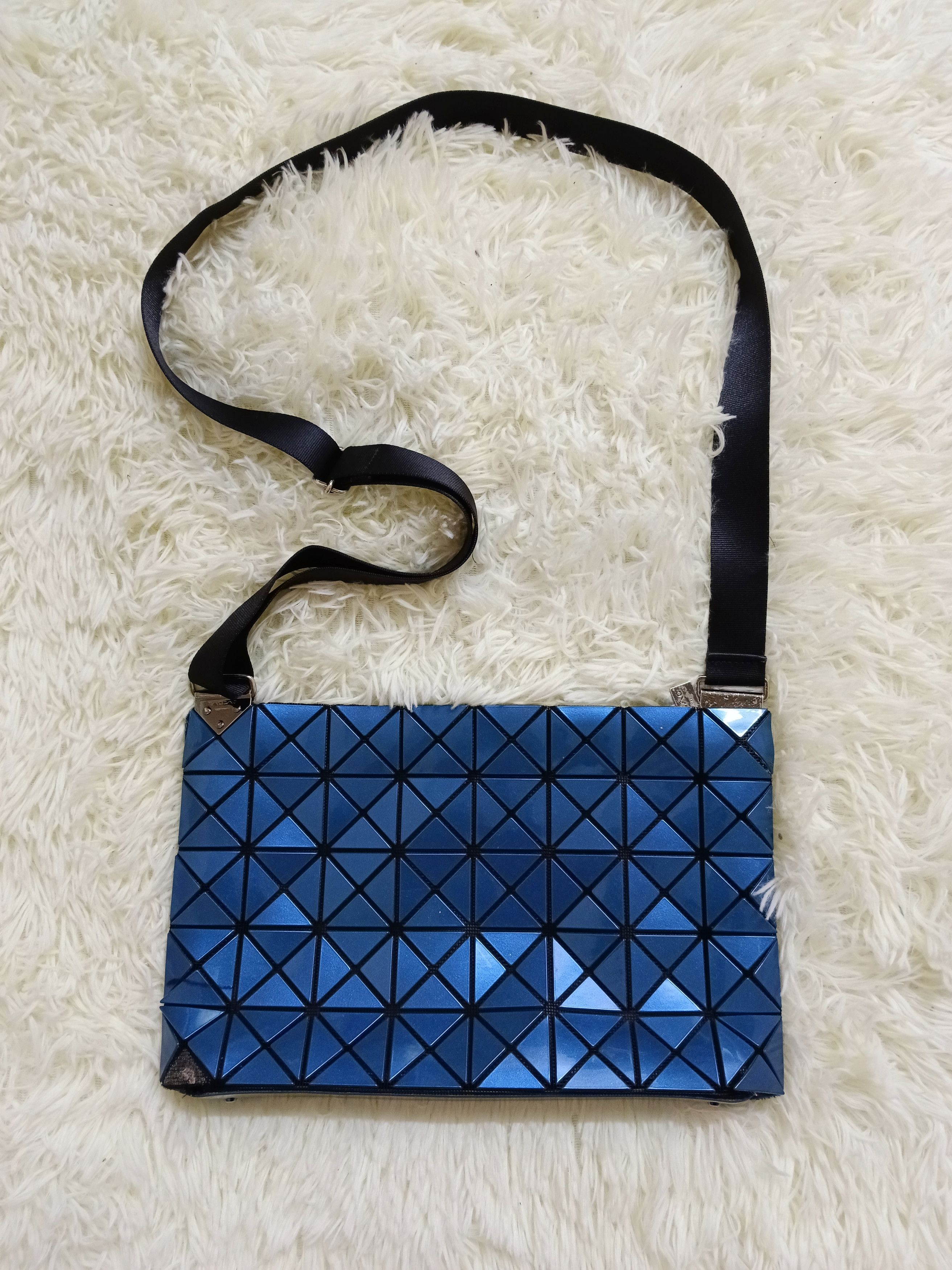 Issey Miyake BOA BOA ISSEY MIYAKI LUCENT CROSSBODY Size ONE SIZE - 2 Thumbnail