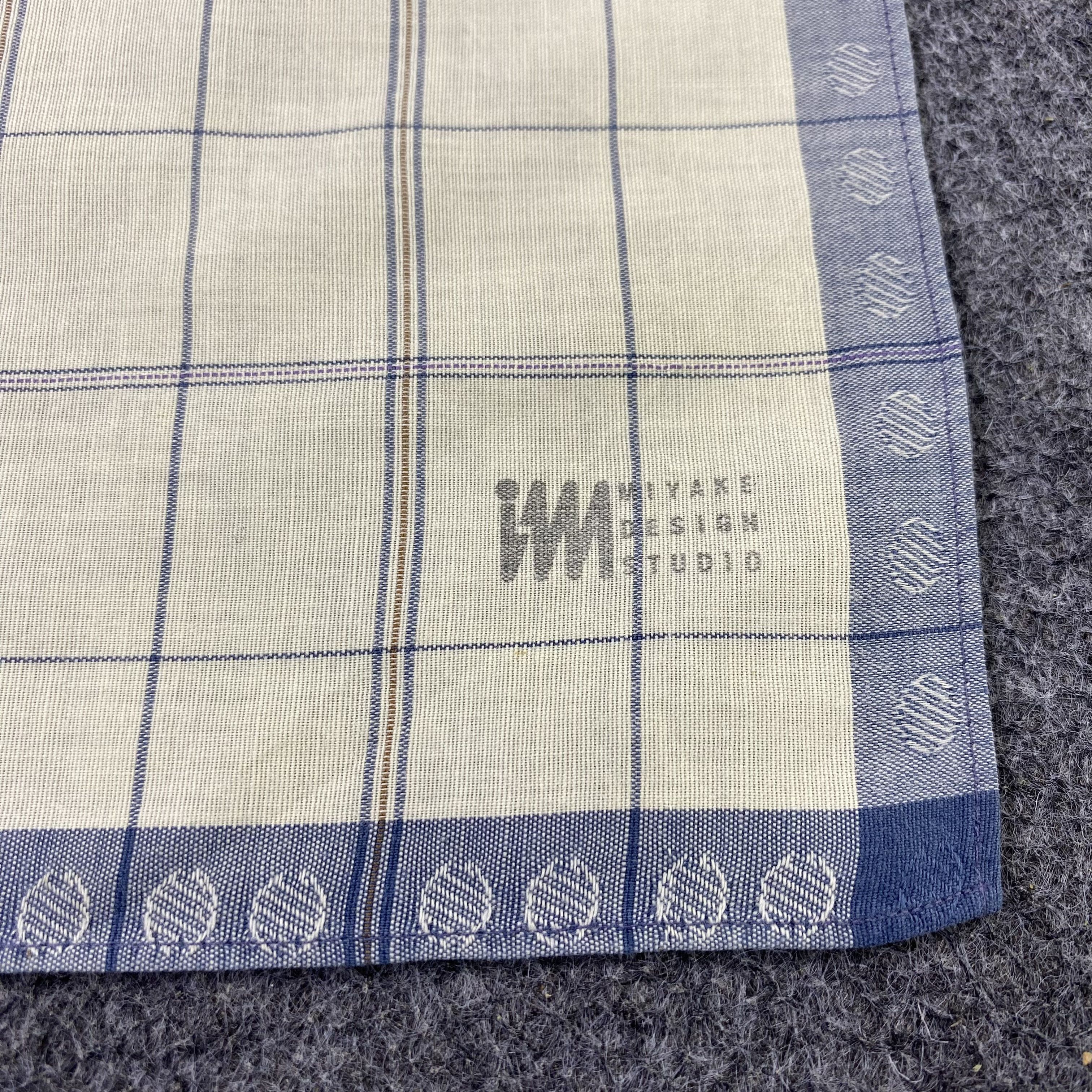Issey Miyake Issey Miyake Handkerchief / Bandana / Neckerchief-B2169 Size ONE SIZE - 7 Thumbnail