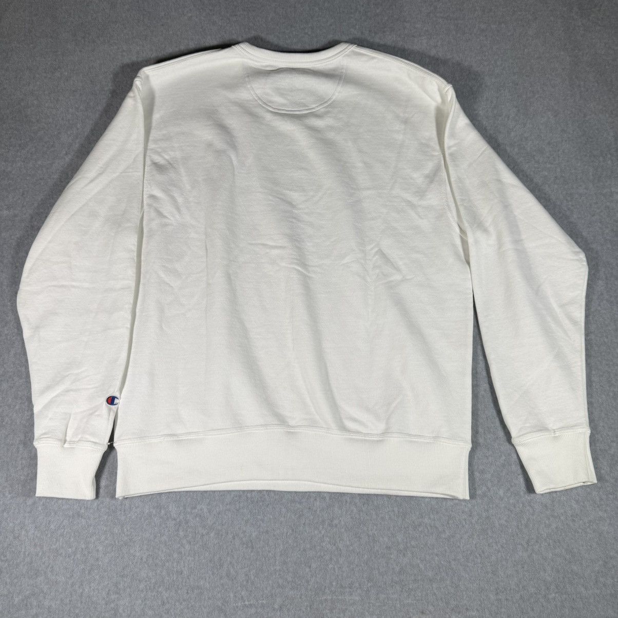Champion Champion men’s white embroidered logo pullover sweatshirt Size US L / EU 52-54 / 3 - 5 Thumbnail