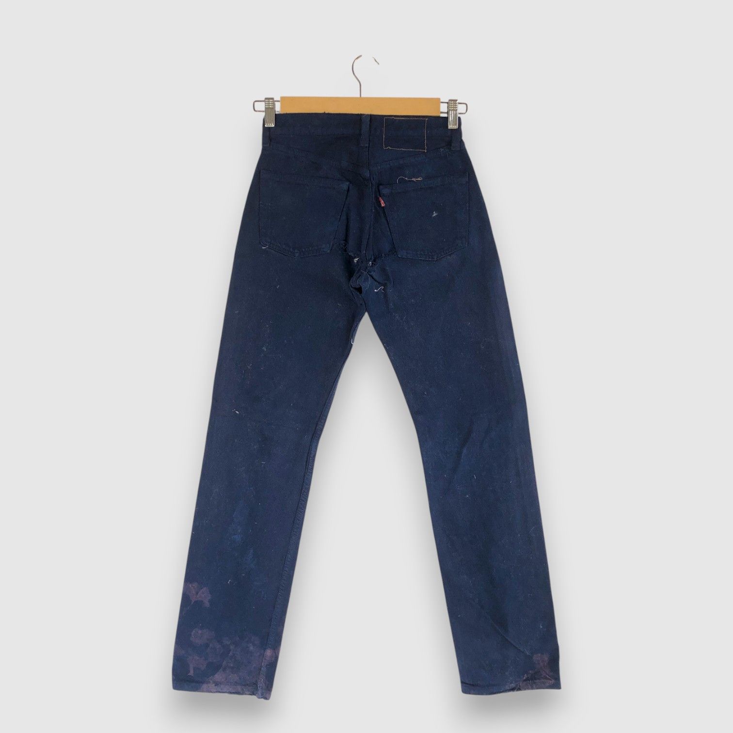 Levi's Vintage Levis 501 Distressed Jeans Levi's Purple Denim Size 28" / US 6 / IT 42 - 2 Thumbnail