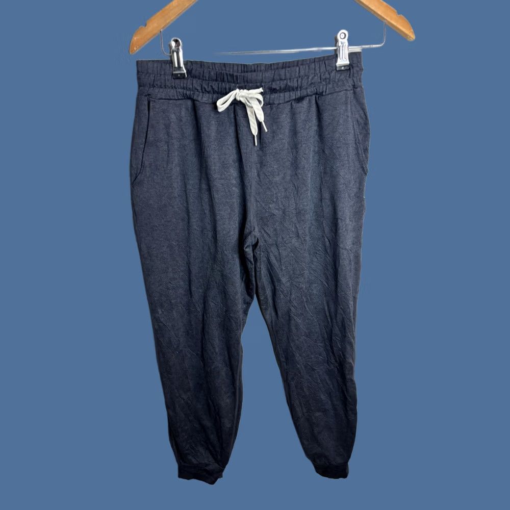 Vuori Vuori Jogger Pants Mens Small Gray Drawstring Cuffed Sweatpants Lounge Soft Size US 29 - 1 Thumbnail