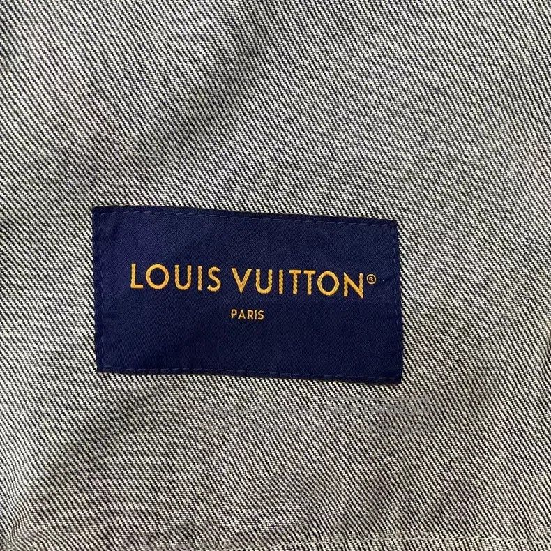 Louis Vuitton Louis Vuitton New embossed 3D denim jacket Size US S / EU 44-46 / 1 - 3 Thumbnail