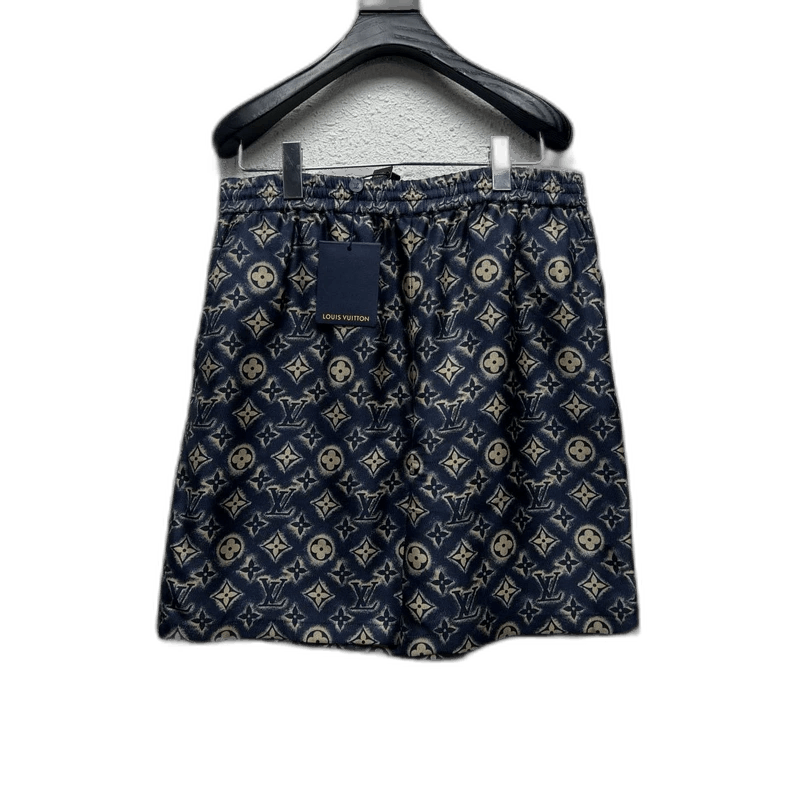 Louis Vuitton Louis Vuitton Monogram Silk Shorts Size US 34 / EU 50 - 1 Thumbnail