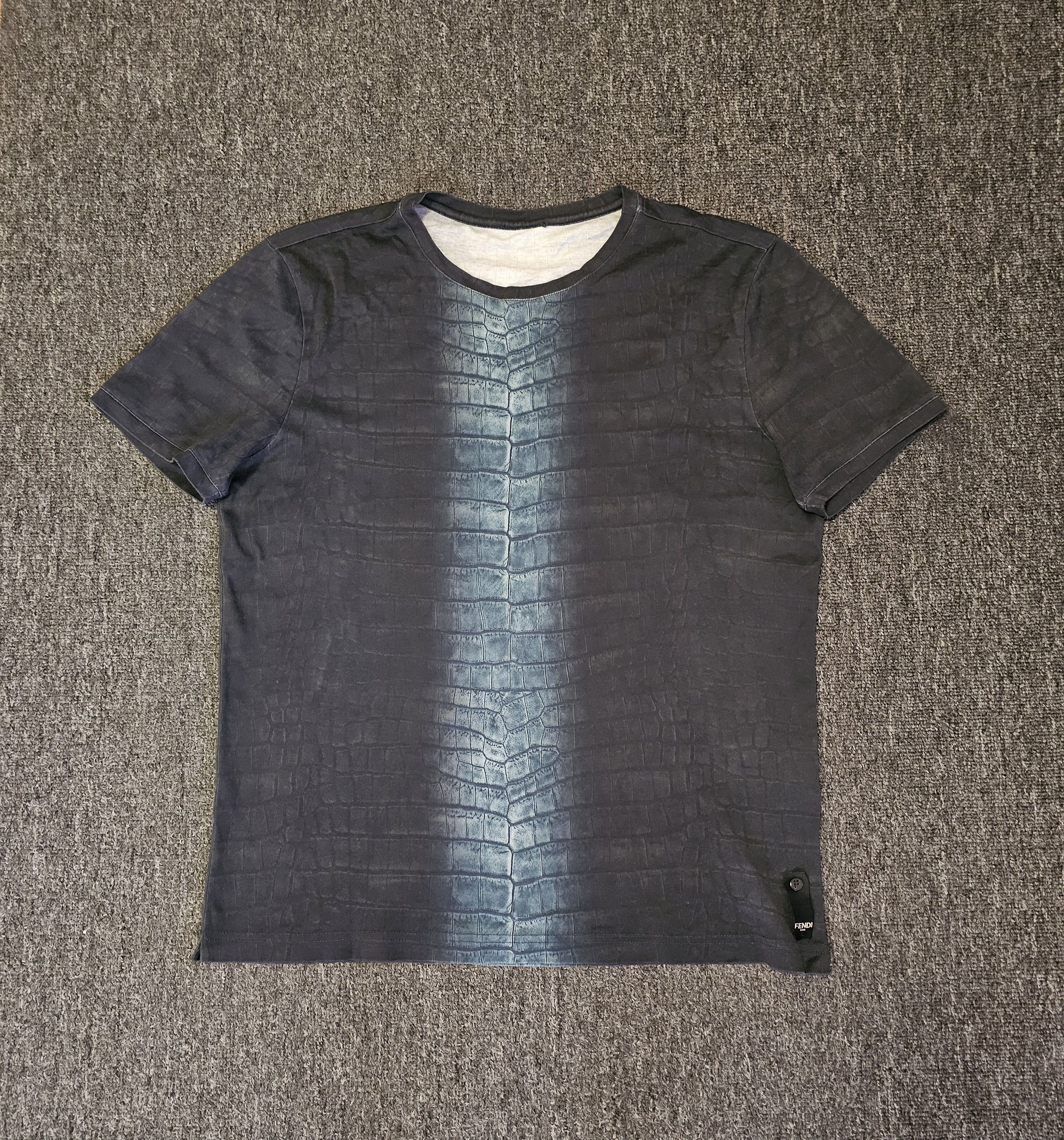 Fendi Fendi Men's Snake Print T-Shirt Size 50 Size US L / EU 52-54 / 3 - 1 Thumbnail