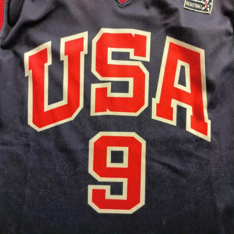Champion Team USA 2000 Vince Carter Champion EU NBA jersey size M Size US M / EU 48-50 / 2 - 6 Thumbnail