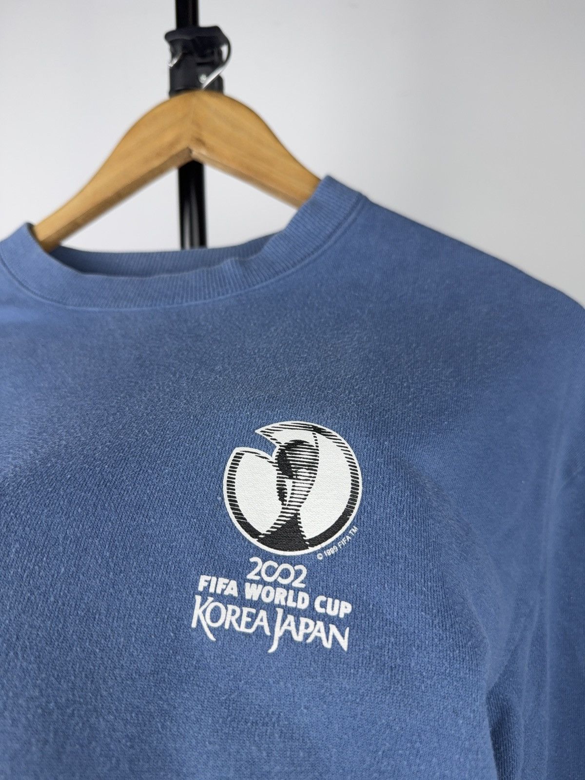 Vintage Vintage FIFA World Cup 2002 Korea Japan Crewneck Sweatshirt Size US M / EU 48-50 / 2 - 5 Thumbnail
