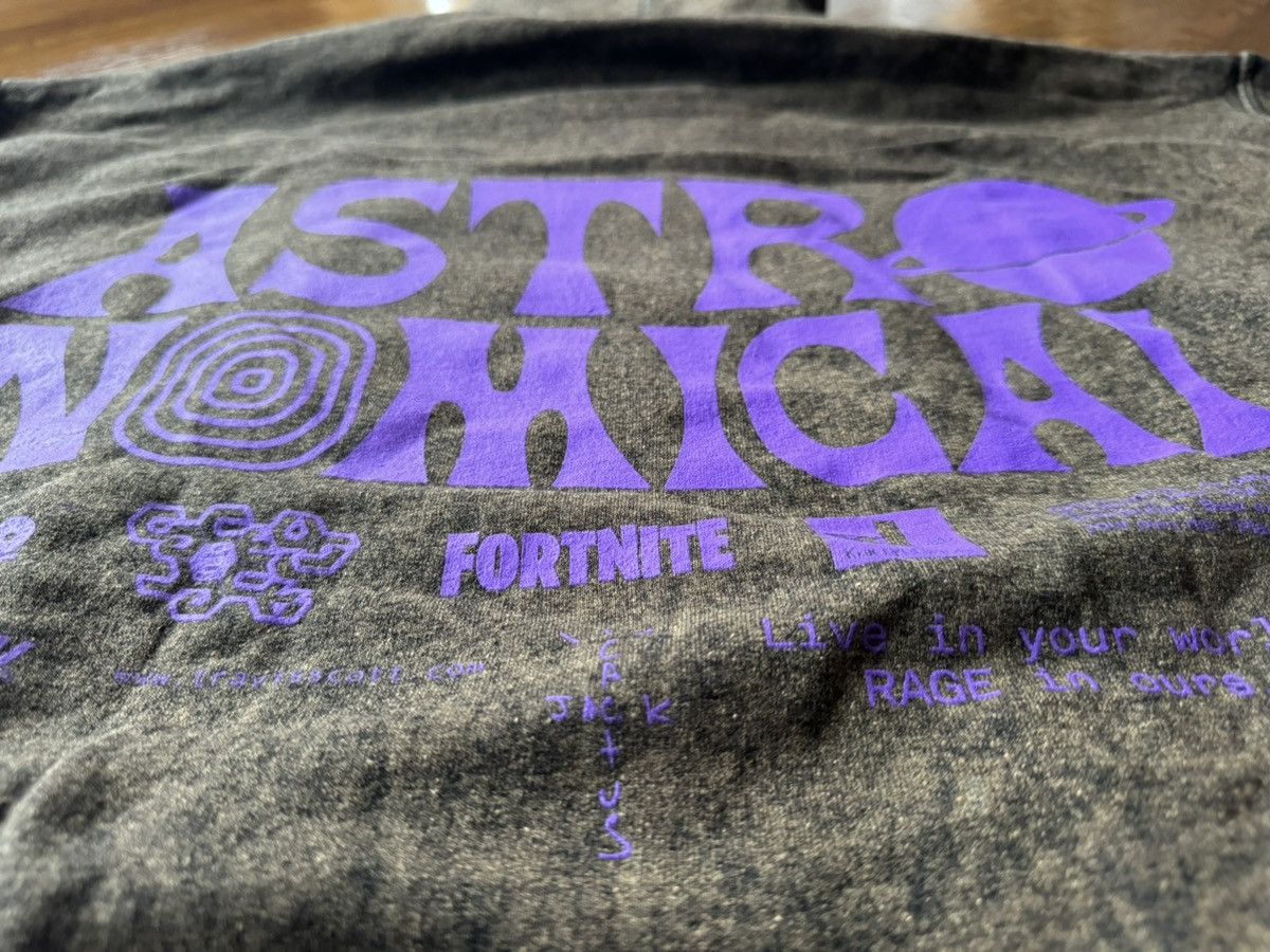 Travis Scott Cactus Jack Fortnite Bleached Brown World Event Hoodie Size US M / EU 48-50 / 2 - 5 Thumbnail