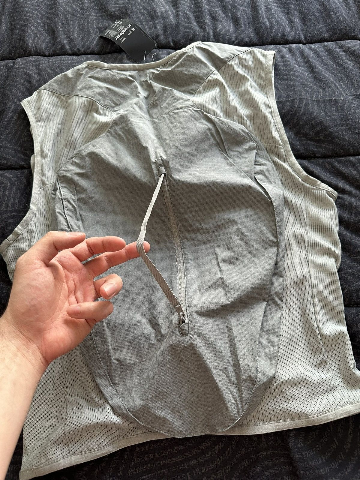 Oakley Oakley Latitude Flight Vest Poncho – Cement Size US M / EU 48-50 / 2 - 8 Thumbnail