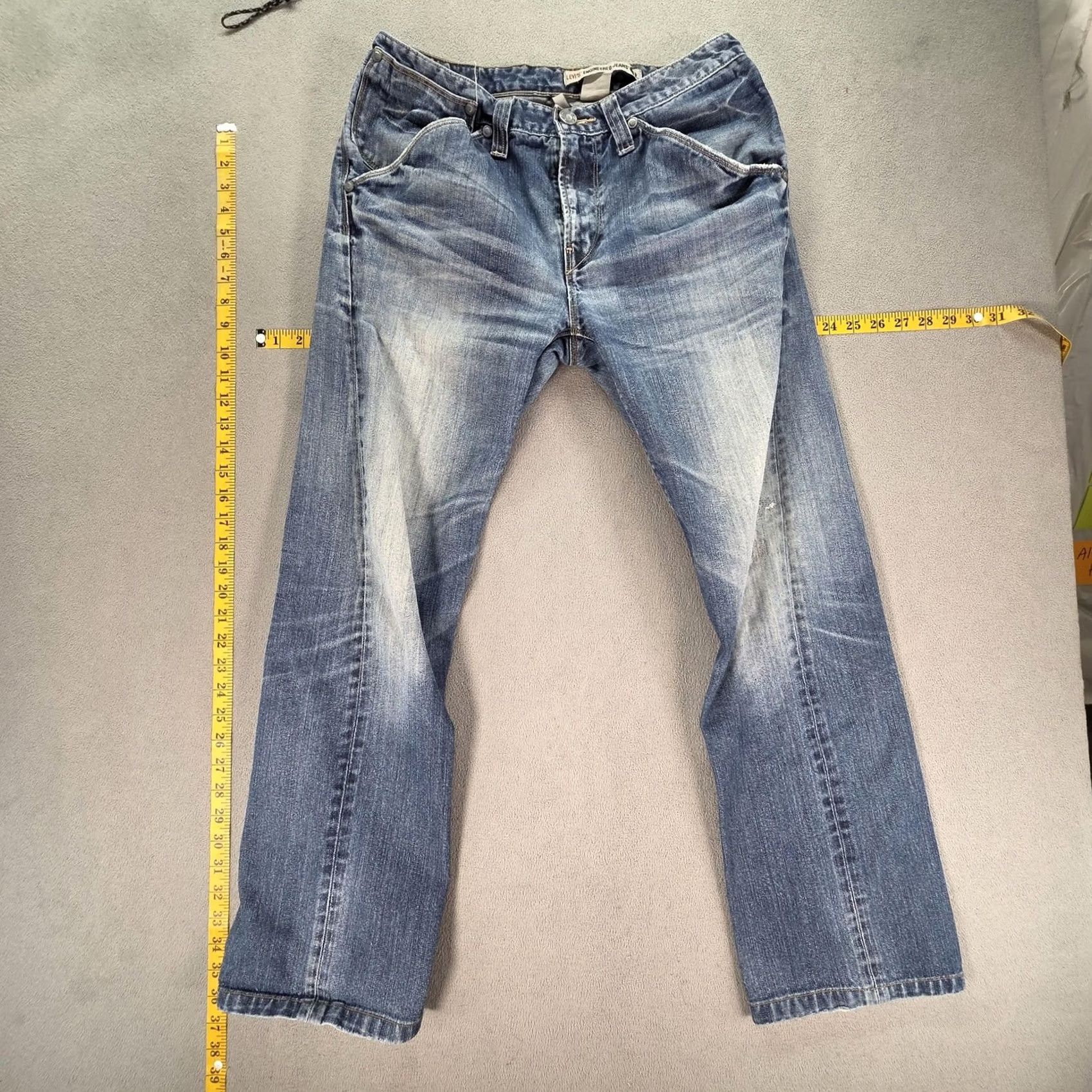 Levi's VTG Levi's Engineered Jeans Mens Med Wash 30x28 Distressed Pockets 90s Twisted Fits Denim Jeans Relaxed Blue 30 Mens Size US 30 / EU 46 - 2 Thumbnail