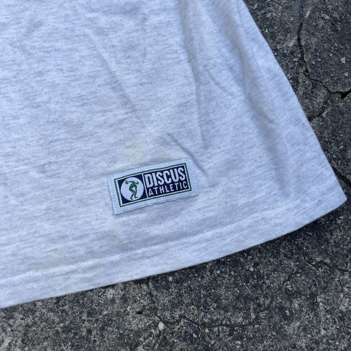 Vintage Vintage 90s Thrashed DISCUS ATHLETIC Grey Blank Pocket T Size US XL / EU 56 / 4 - 3 Thumbnail