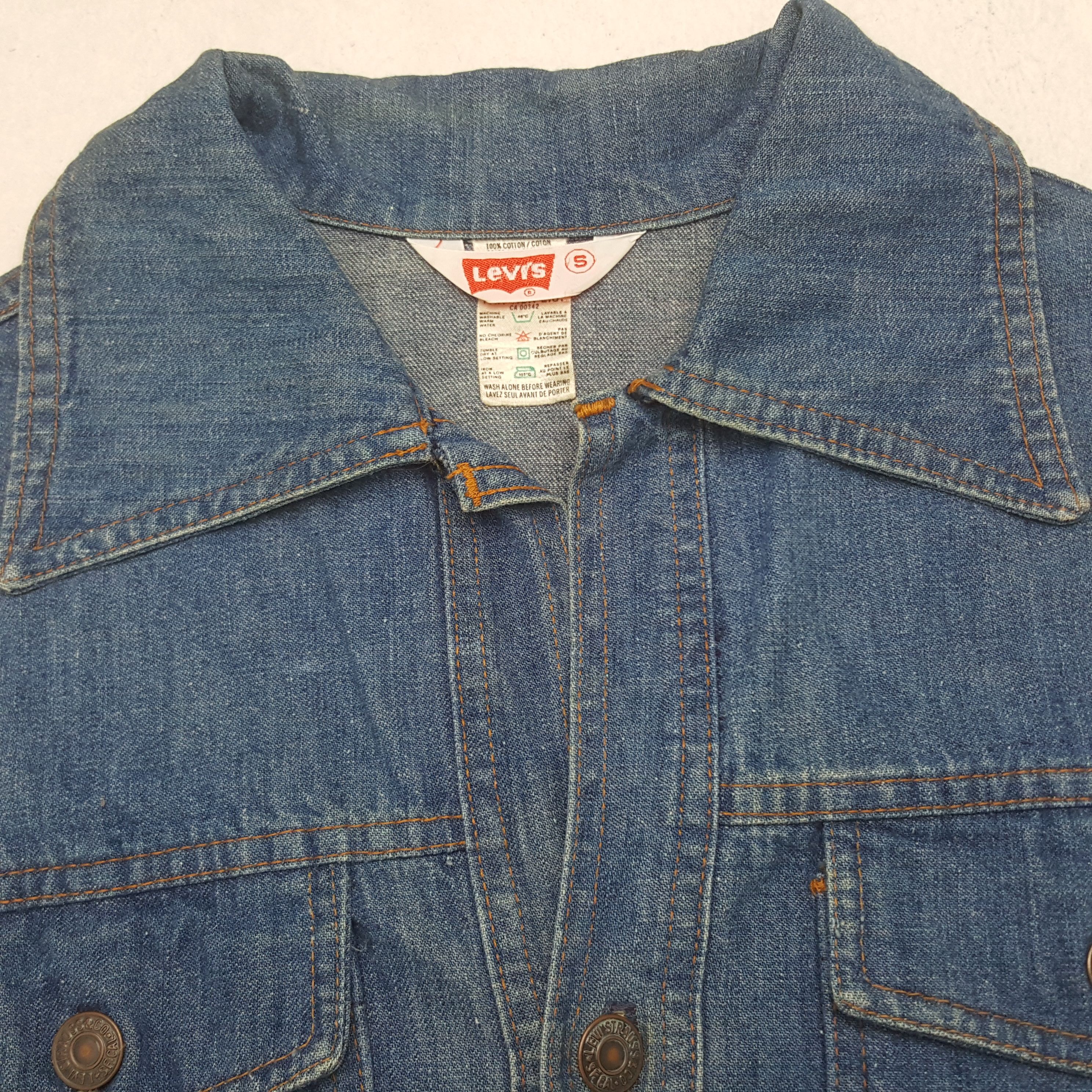 Levi's Vintage Clothing Vintage Levi's USA Denim Button Up Shirt Size US S / EU 44-46 / 1 - 4 Thumbnail