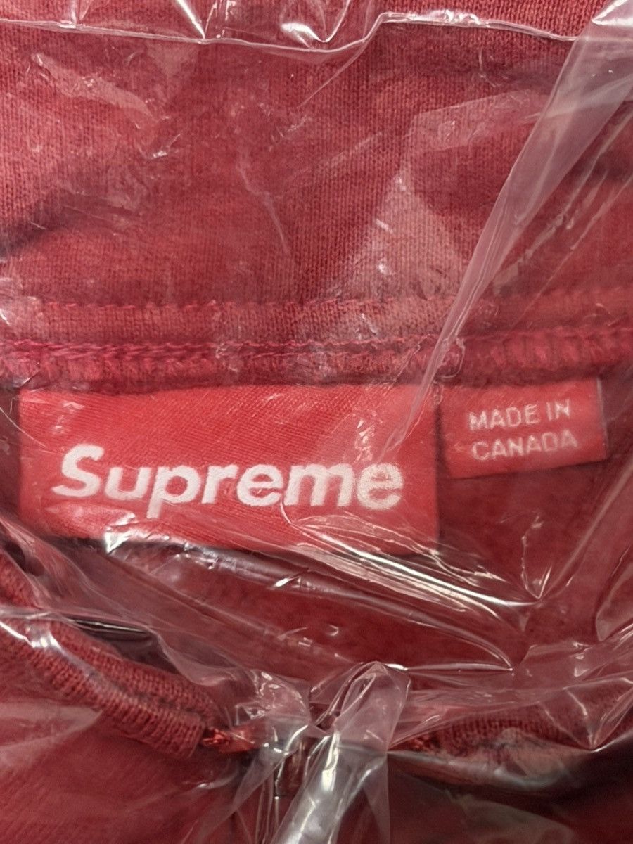 Supreme Supreme Shop Flag Half Zip Pullover - JAPAN / Small Size US S / EU 44-46 / 1 - 4 Thumbnail