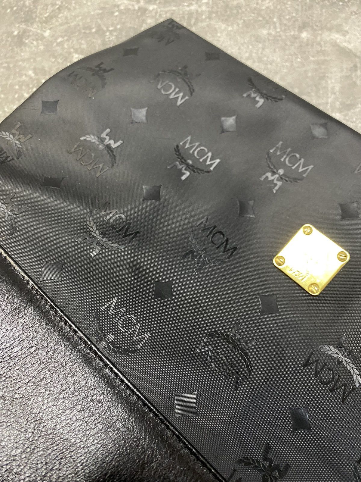 Japanese Brand × MCM MCM Tote Bag Vintage Leather Bag Made in Germany Size ONE SIZE - 23 Thumbnail