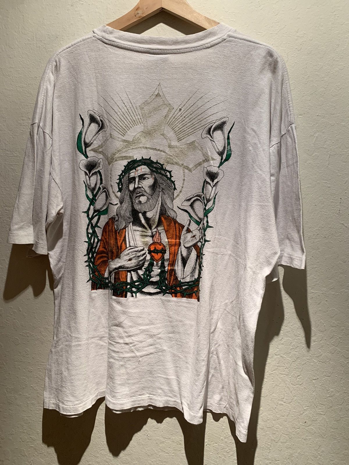 Vintage *RARE* Vintage Jesus Christ True Love Single Stitch T-Shirt Size US XL / EU 56 / 4 - 1 Thumbnail